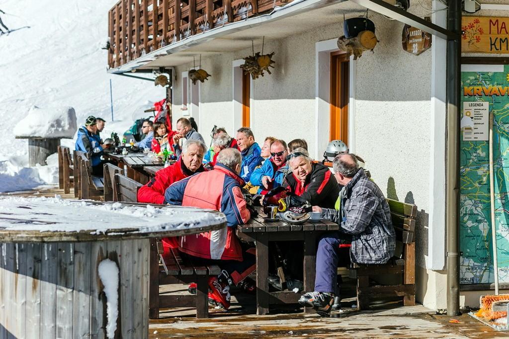 Hotel Ekoturizem Vizencar Cerklje na Gorenjskem Exterior foto
